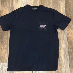 Vineyard Vines Men's Navy T-Shirt with Pocket patriotic logo